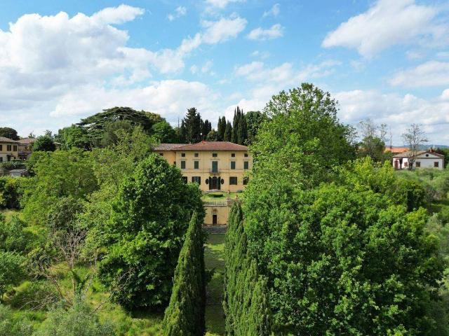 Villa Indipendente in vendita a Contrada di Valdimontone, Siena