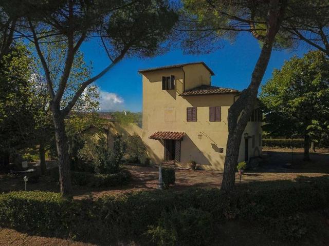 Villa Indipendente in vendita a Peruzza, Siena
