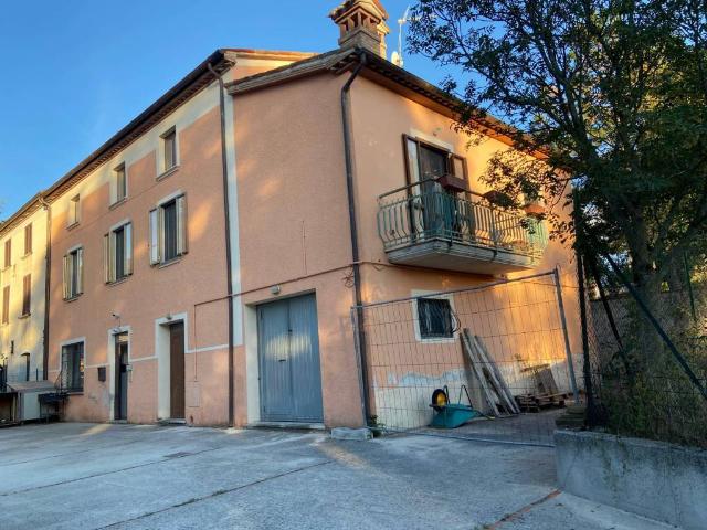 Villa Indipendente in vendita a Giacconale, Sigillo