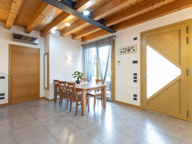 Villa Indipendente in vendita a Silea, Veneto