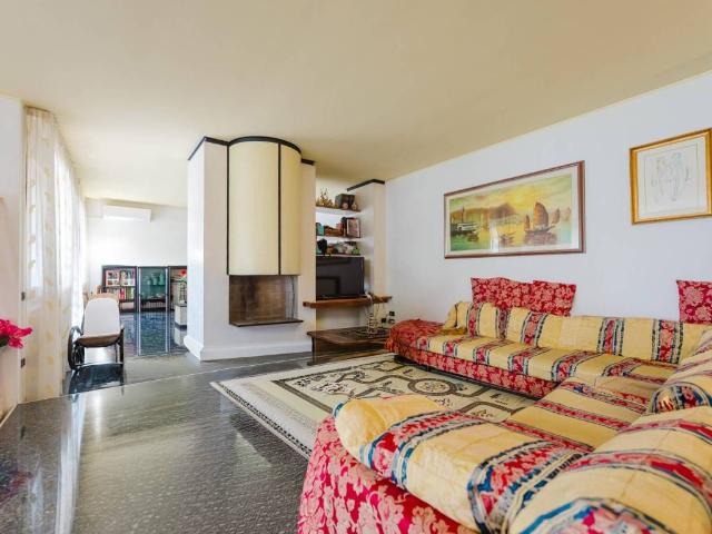 Villa Indipendente in vendita a Lanzago, Silea