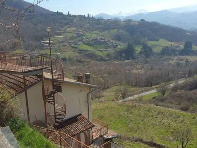 Villa Indipendente in vendita a Sillano, Sillano Giuncugnano