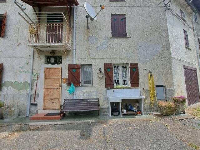 Villa Indipendente in vendita a Piemonte, Alessandria