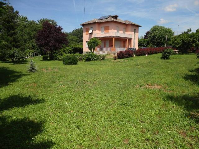 Villa Indipendente in vendita a Piemonte, Alessandria