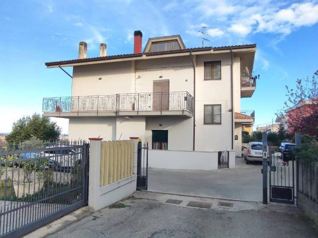 Villa Indipendente in vendita a Silvi, Abruzzo
