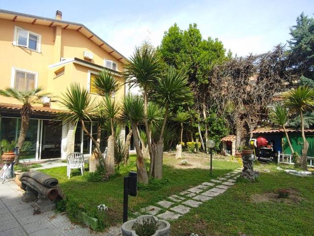 Villa Indipendente in vendita a Silvi, Abruzzo
