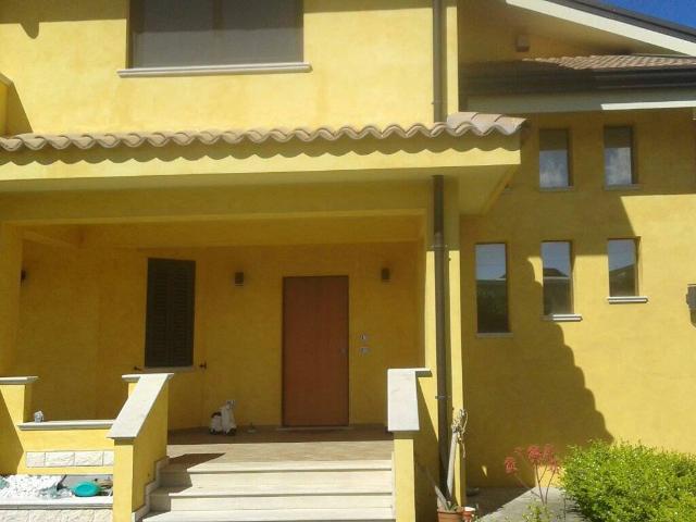 Villa Indipendente in vendita a Simeri Crichi, Catanzaro