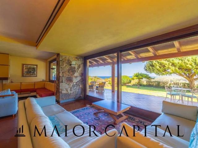 Villa Indipendente in vendita a Villaggio Milano, Capo Comino