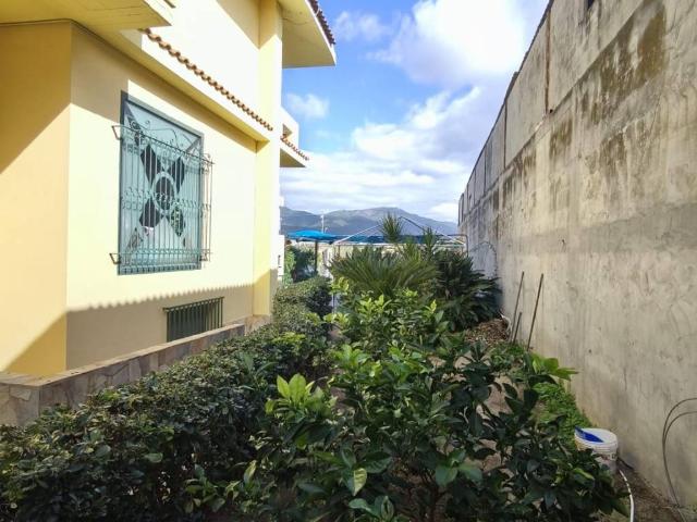 Villa Indipendente in vendita a Sinnai, Sardigna/Sardegna