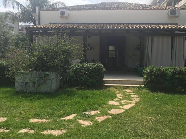 Villa Indipendente in vendita a Tiche, Siracusa