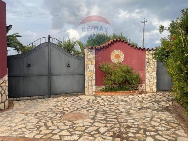 Villa Indipendente in vendita a Siracusa, Sicilia
