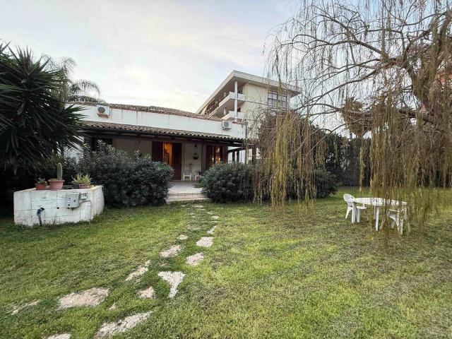Villa Indipendente in vendita a Tiche, Siracusa