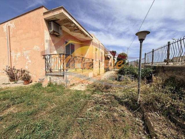 Villa Indipendente in vendita a Melilli, Sicilia