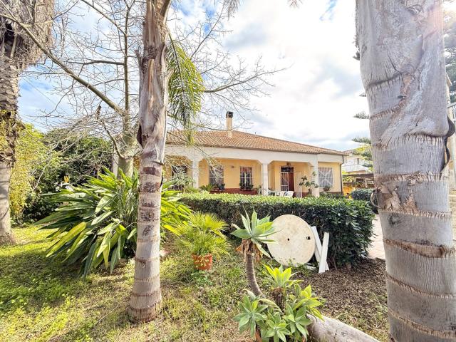 Villa Indipendente in vendita a Siracusa, Sicilia