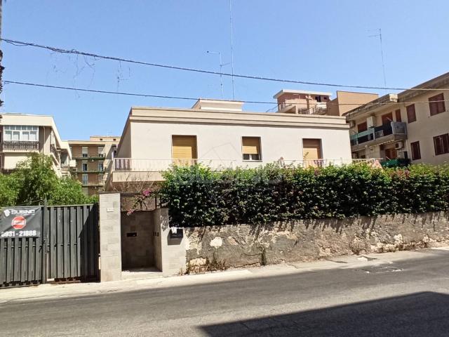 Villa Indipendente in vendita a Tiche, Siracusa