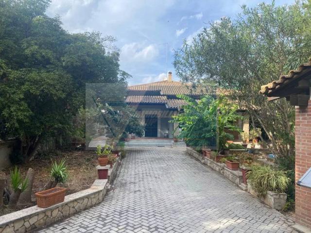 Villa Indipendente in vendita a Tiche, Siracusa