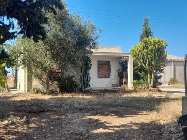 Villa Indipendente in vendita a Epipoli, Siracusa