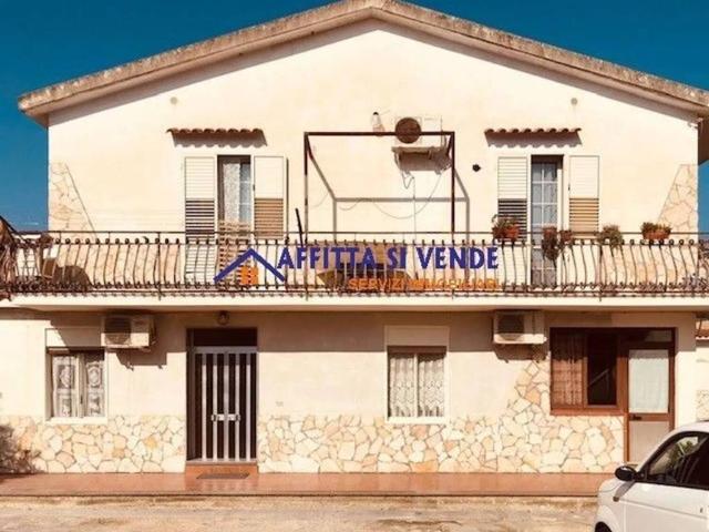 Villa Indipendente in vendita a Isola, Siracusa