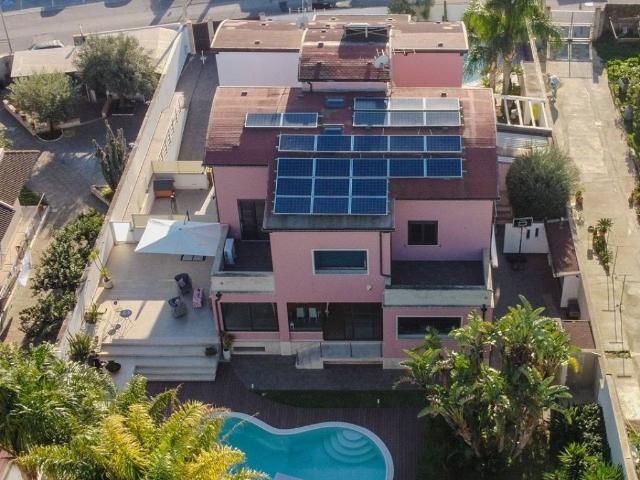 Villa Indipendente in vendita a Epipoli, Siracusa