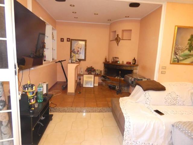 Villa Indipendente in vendita a Epipoli, Siracusa