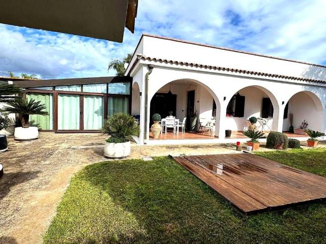 Villa Indipendente in vendita a Siracusa, Sicilia