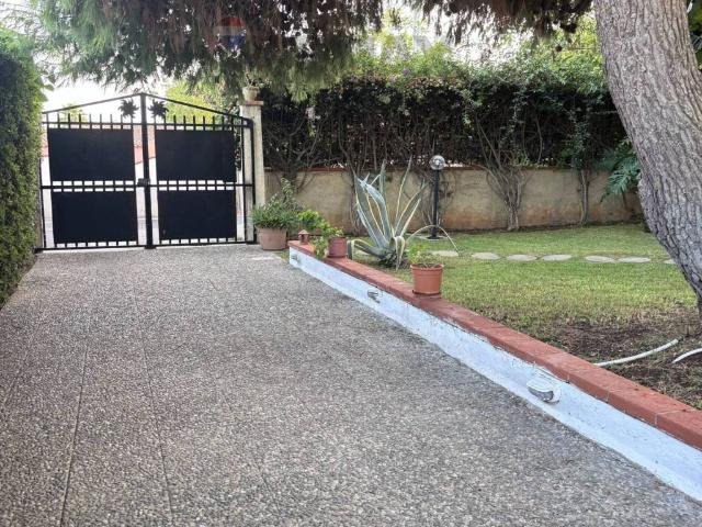 Villa Indipendente in vendita a Ognina, Siracusa