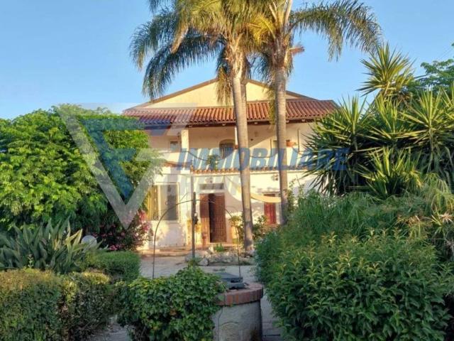 Villa Indipendente in vendita a Villaggio Elios, Siracusa