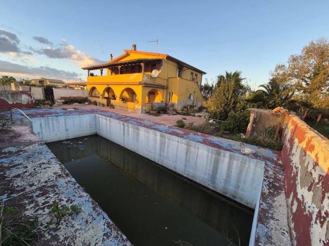 Villa Indipendente in vendita a Siracusa, Sicilia