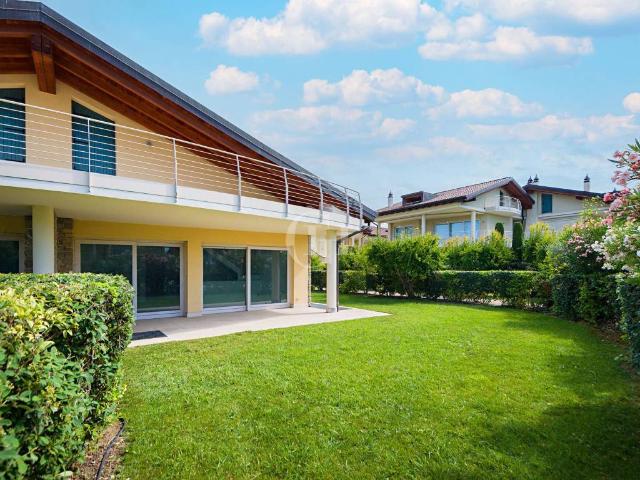 Villa Indipendente in vendita a Lugana, Sirmione