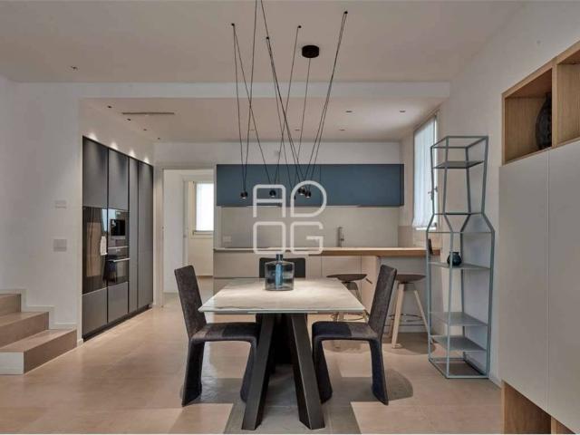 Villa Indipendente in vendita a Lugana, Sirmione