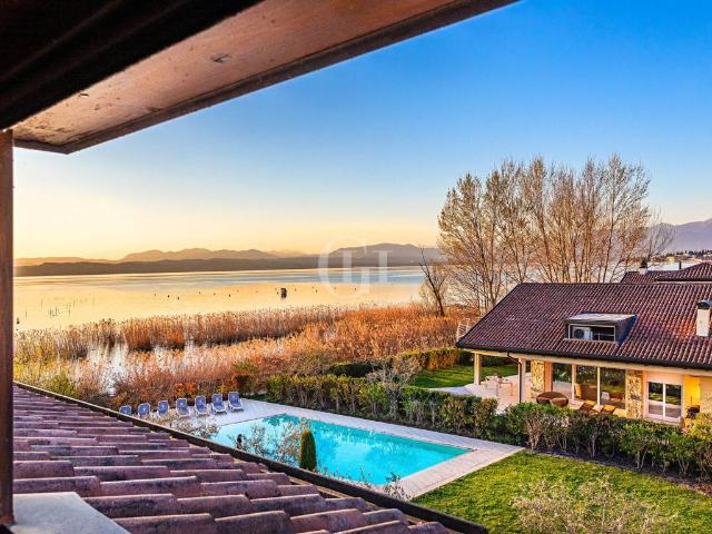 Villa Indipendente in vendita a Lugana, Sirmione