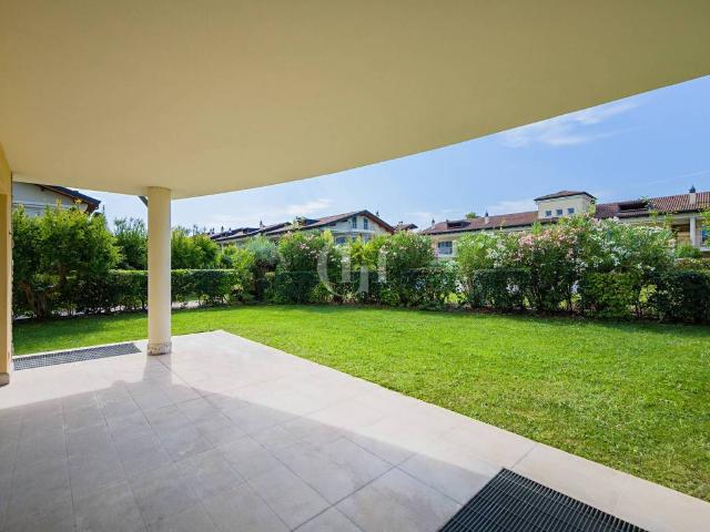 Villa Indipendente in vendita a Lugana, Sirmione