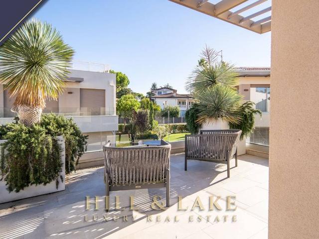 Villa Indipendente in vendita a Sirmione, Lombardia