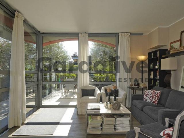 Villa Indipendente in vendita a Lugana, Sirmione