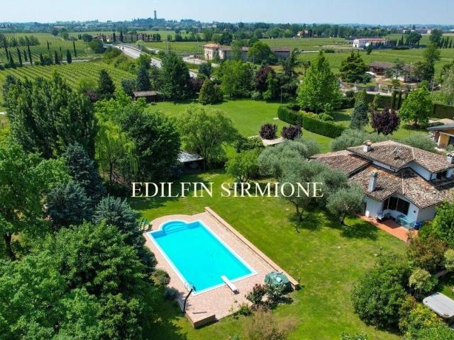 Villa Indipendente in vendita a Lugana, Sirmione