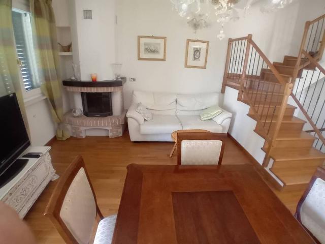 Villa Indipendente in vendita a Sirolo, Ancona