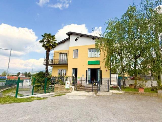Villa Indipendente in vendita a Sirtori, Lombardia