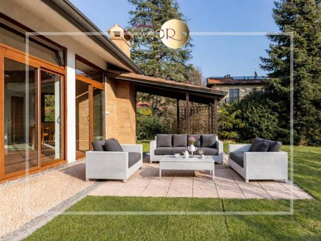 Villa Indipendente in vendita a Ca' Nova, Sirtori