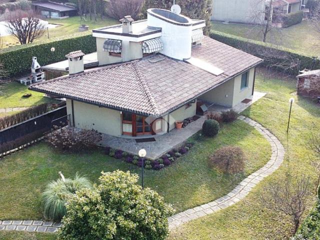 Villa Indipendente in vendita a Sirtori, Lombardia