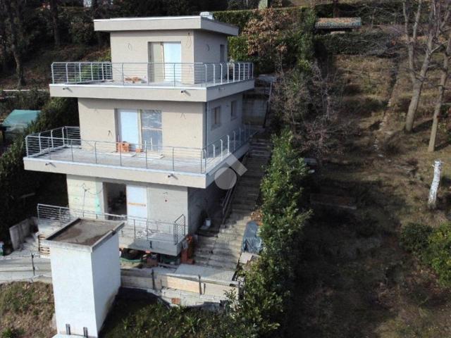 Villa Indipendente in vendita a Ca' Nova, Sirtori
