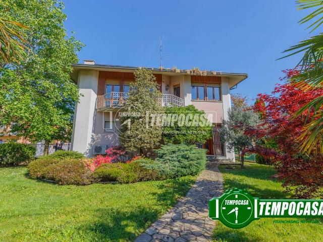 Villa Indipendente in vendita a Siziano, Lombardia