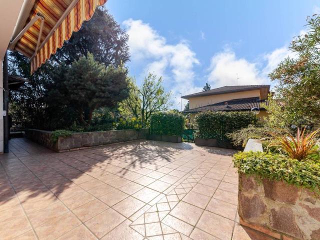 Villa Indipendente in vendita a Siziano, Lombardia