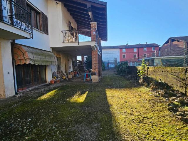 Villa Indipendente in vendita a Piemonte, Novara