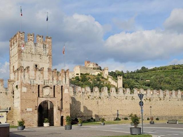 Villa Indipendente in vendita a Soave, Verona