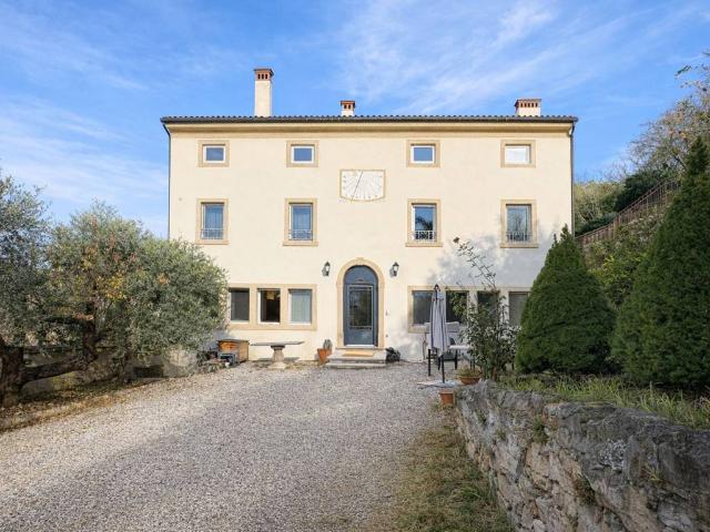 Villa Indipendente in vendita a Soave, Veneto