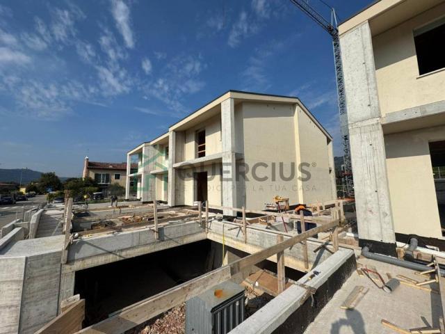 Villa Indipendente in vendita a Tamellini, Soave