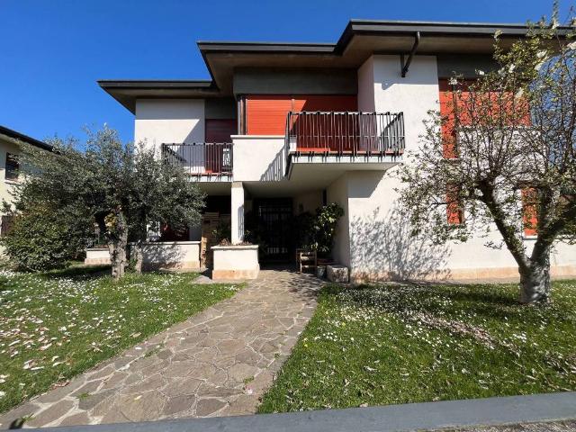 Villa Indipendente in vendita a Soave, Verona