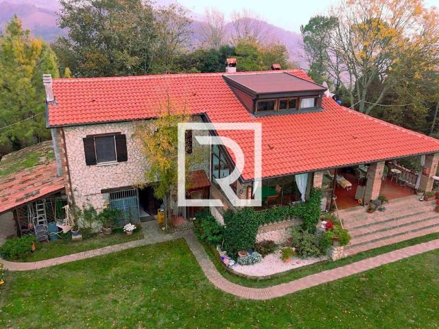 Villa Indipendente in vendita a Sogliano Al Rubicone, Reggio Emilia