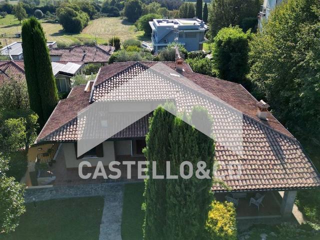 Villa Indipendente in vendita a Soiano Del Lago, Lombardia