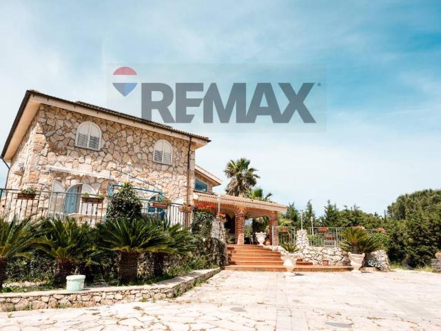 Villa Indipendente in vendita a Sortino, Sicilia
